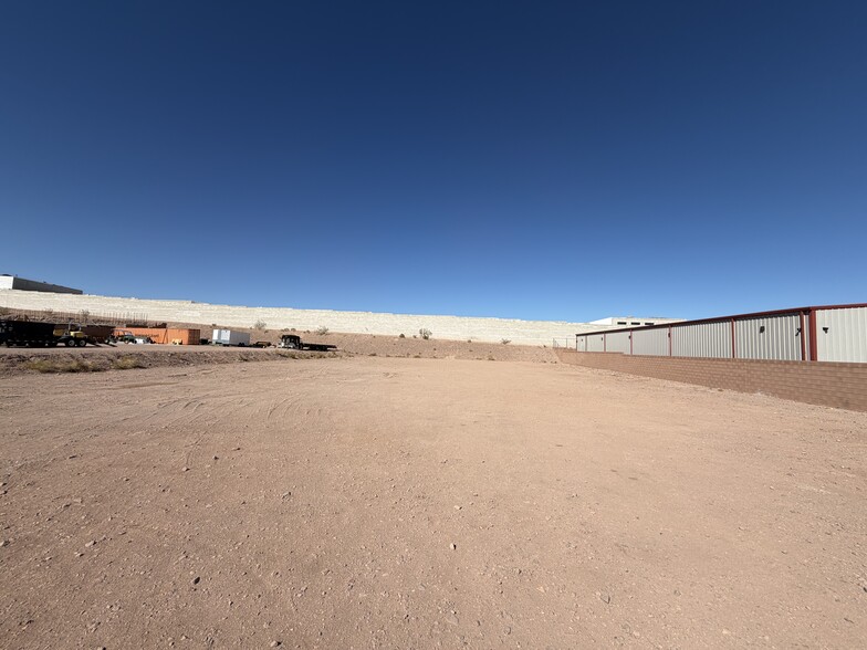 803 Industrial Ct, Boulder City, NV for lease - Building Photo - Image 3 of 8