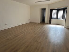 116 Mile End Rd, London for lease Interior Photo- Image 2 of 7