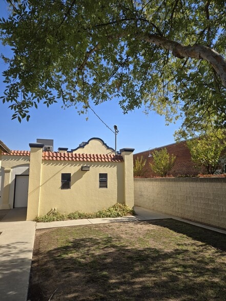 1473-1477 N Van Ness Ave, Fresno, CA for sale - Building Photo - Image 3 of 25