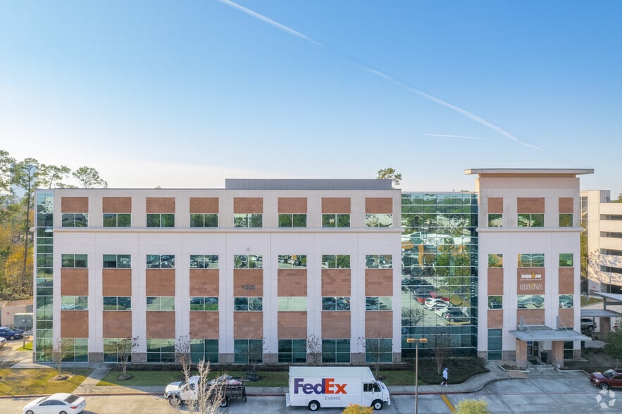 9305 Pinecroft Dr, The Woodlands, TX for lease - Building Photo - Image 2 of 6