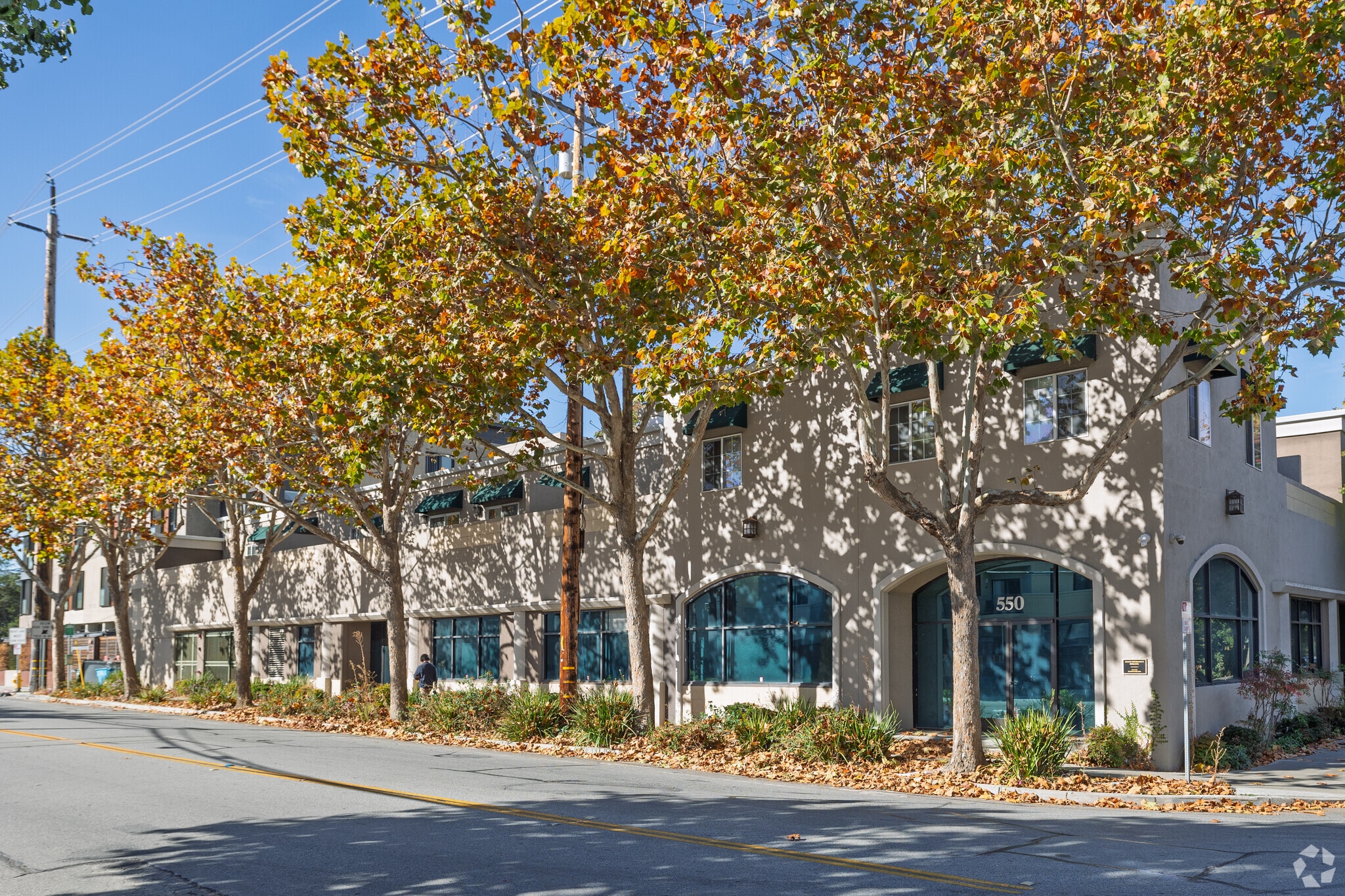 568-586 Glenwood Ave, Menlo Park, CA for lease Primary Photo- Image 1 of 5