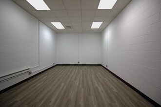 127-133 W Michigan Ave, Ypsilanti, MI for lease Interior Photo- Image 2 of 4