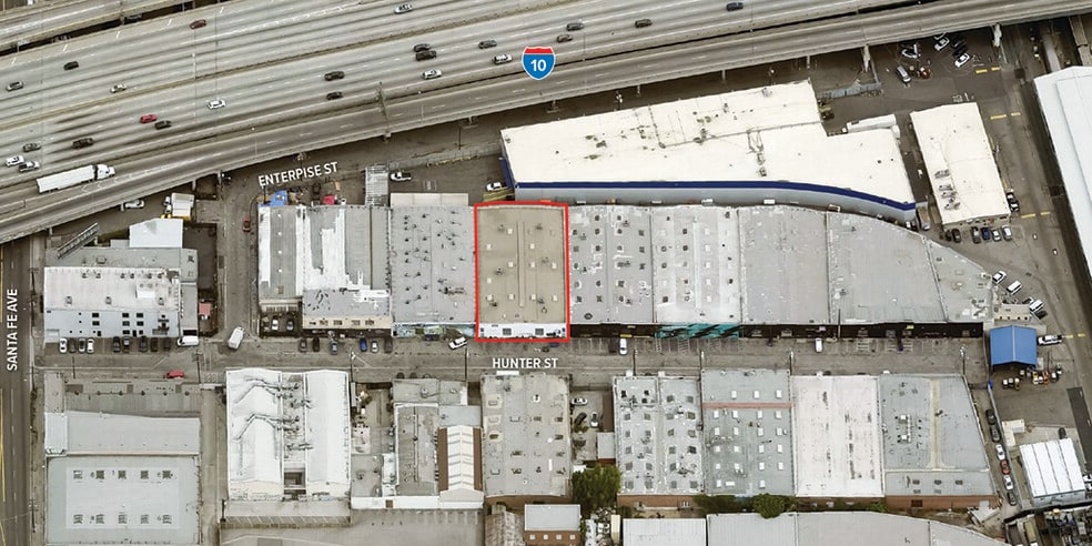 2441-2445 Hunter St, Los Angeles, CA for lease - Building Photo - Image 1 of 9