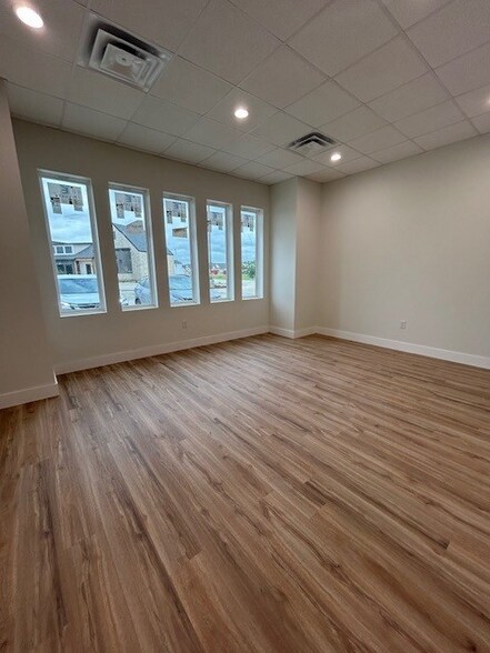 605 Pea Ridge Drive, Temple, TX for lease - Interior Photo - Image 2 of 8