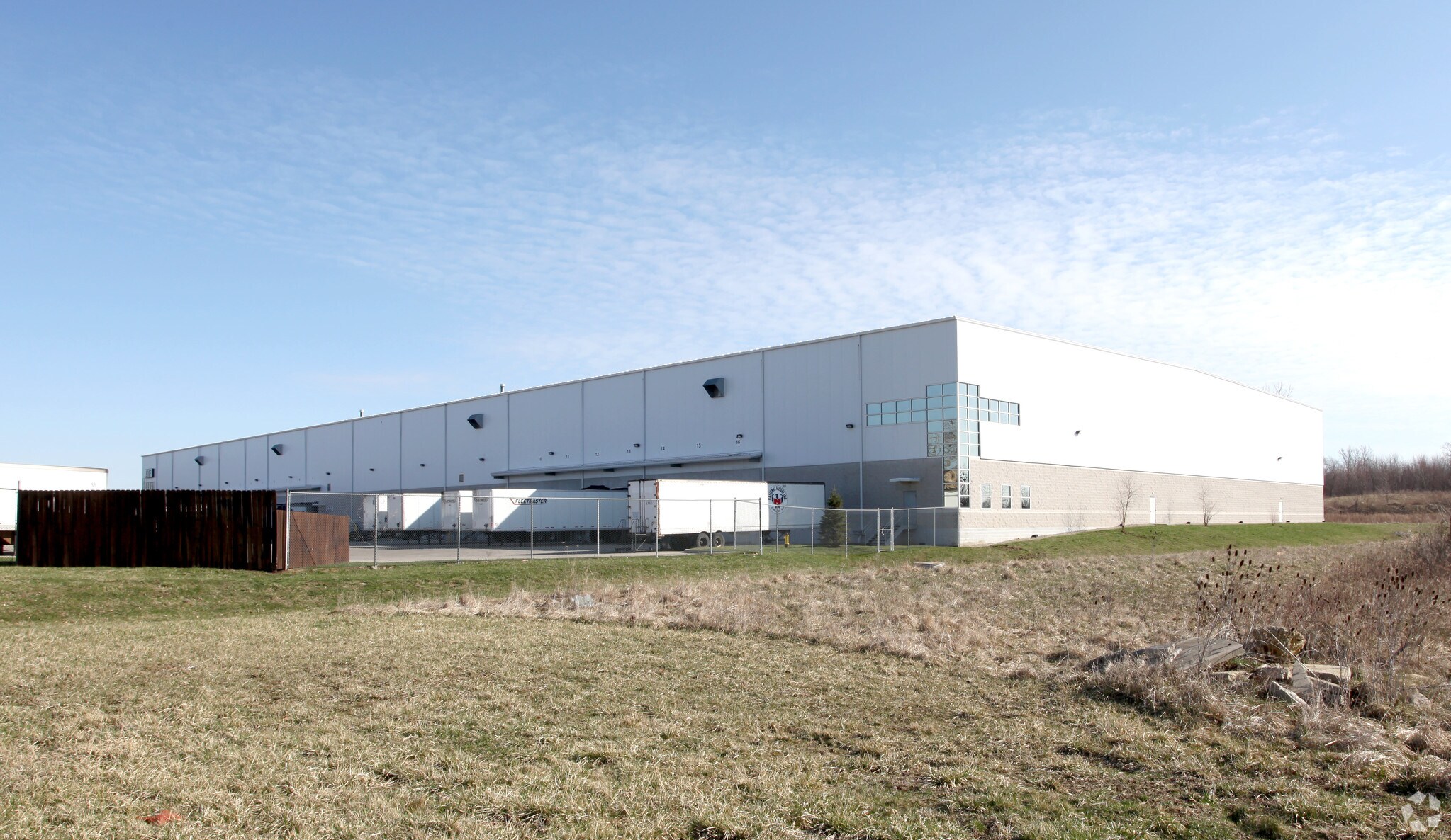 200 McCormick Blvd, Columbus, OH for lease Primary Photo- Image 1 of 5