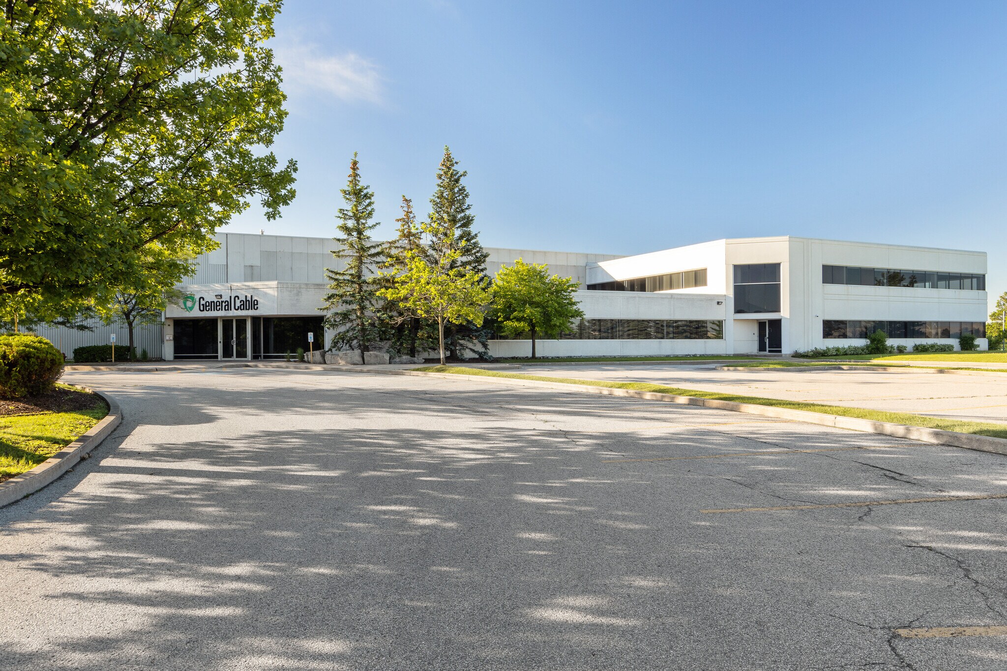156 Parkshore Dr, Brampton, ON à vendre Photo du bâtiment- Image 1 de 1