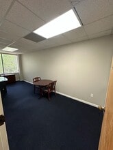 3000 Gulf To Bay Blvd, Clearwater, FL for lease Interior Photo- Image 2 of 2