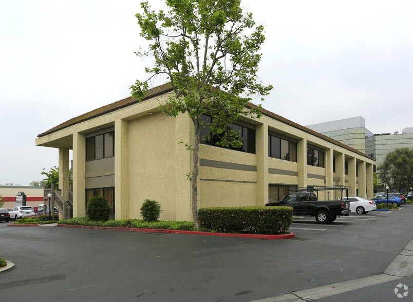4425 Atlantic Ave, Long Beach, CA for lease - Building Photo - Image 2 of 14