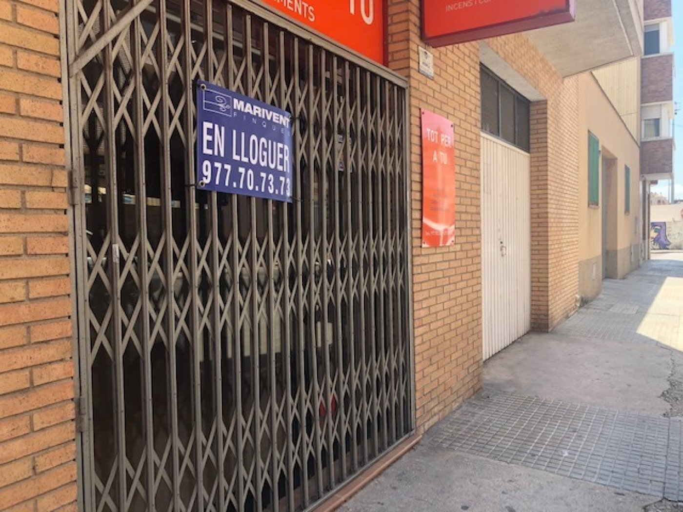 Retail in Amposta, Tarragona for lease Interior Photo- Image 1 of 10