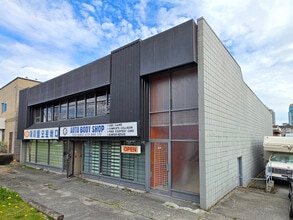 7240-7244 Gilley Av, Burnaby, BC for lease Interior Photo- Image 1 of 2