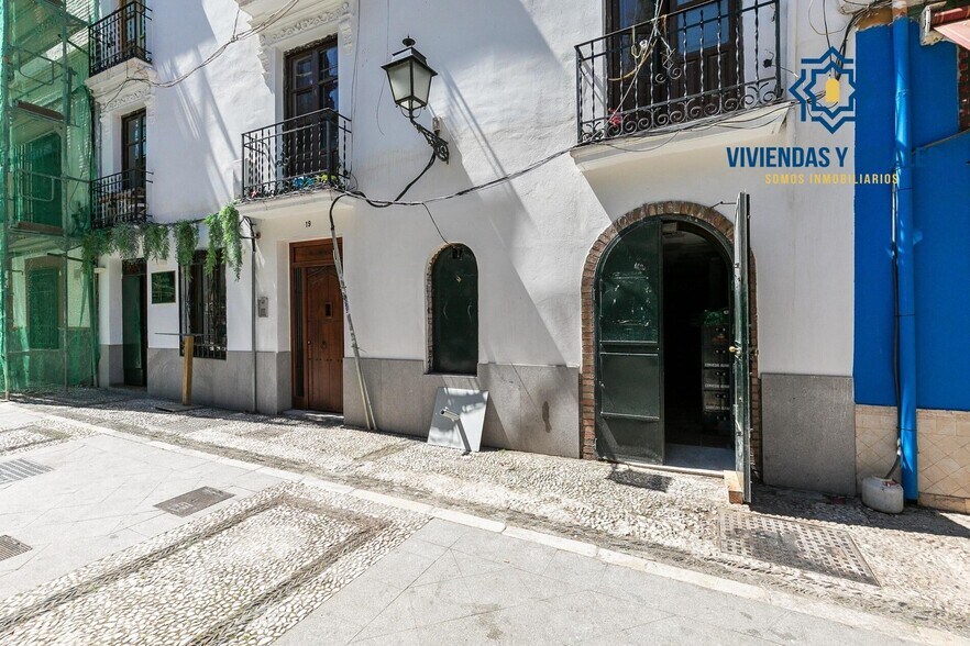 Plaza Campo del Príncipe, 19, Granada, Granada for sale - Building Photo - Image 2 of 19
