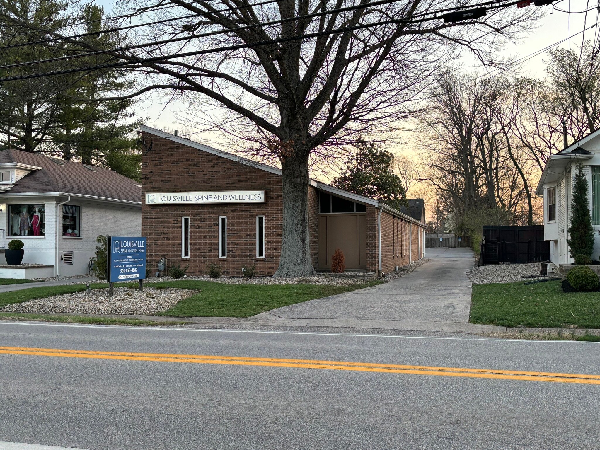 147 Chenoweth Ln, Louisville, KY for lease Primary Photo- Image 1 of 16