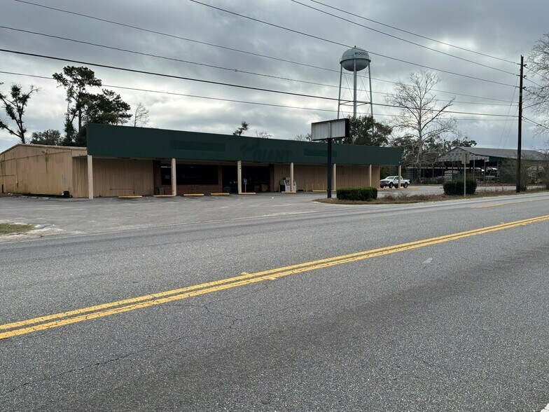 9019 Woodville Hwy, Tallahassee, FL à vendre - Photo du bâtiment - Image 3 de 10