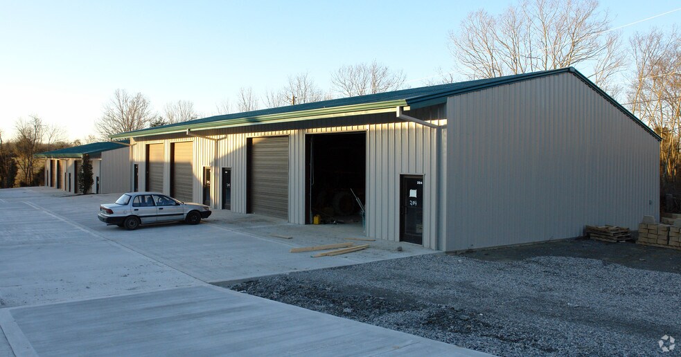 3924-3926 Dickerson Pike, Nashville, TN à louer - Photo du bâtiment - Image 2 de 6