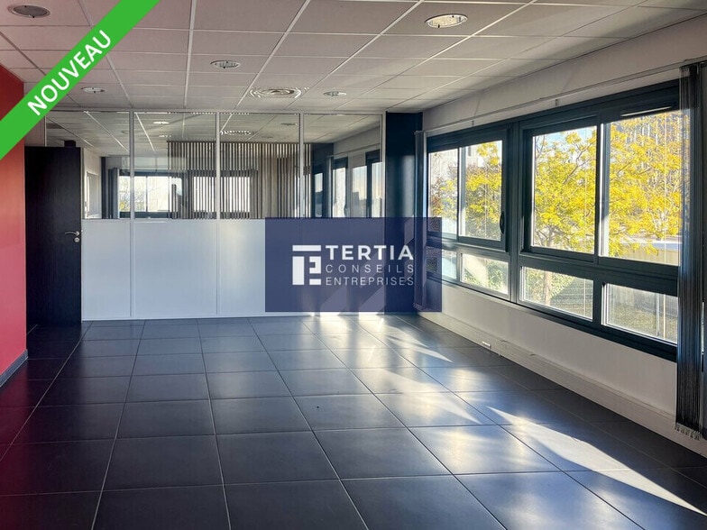 Office in Montpellier for lease - Interior Photo - Image 2 of 6