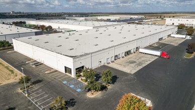 2247 N Plaza Dr, Visalia, CA for lease Building Photo- Image 1 of 2