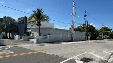 1785 NE Broad Cswy, North Miami Beach, FL for lease Building Photo- Image 2 of 23