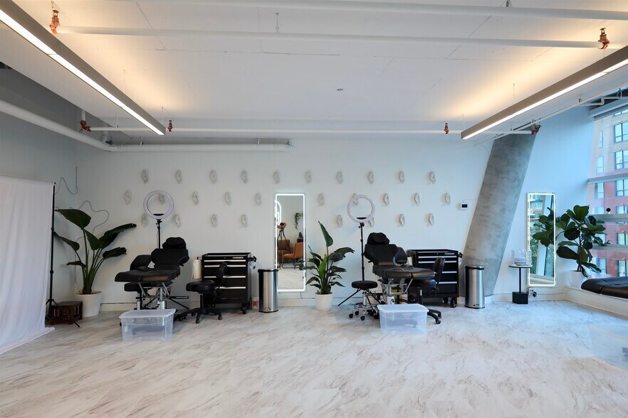 1281 Hornby St, Vancouver, BC à vendre - Photo du bâtiment - Image 3 de 47