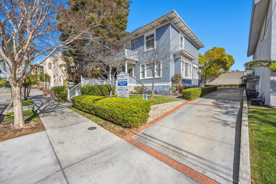 2445-2447 2nd Ave, San Diego, CA à vendre - Photo du bâtiment - Image 3 de 30