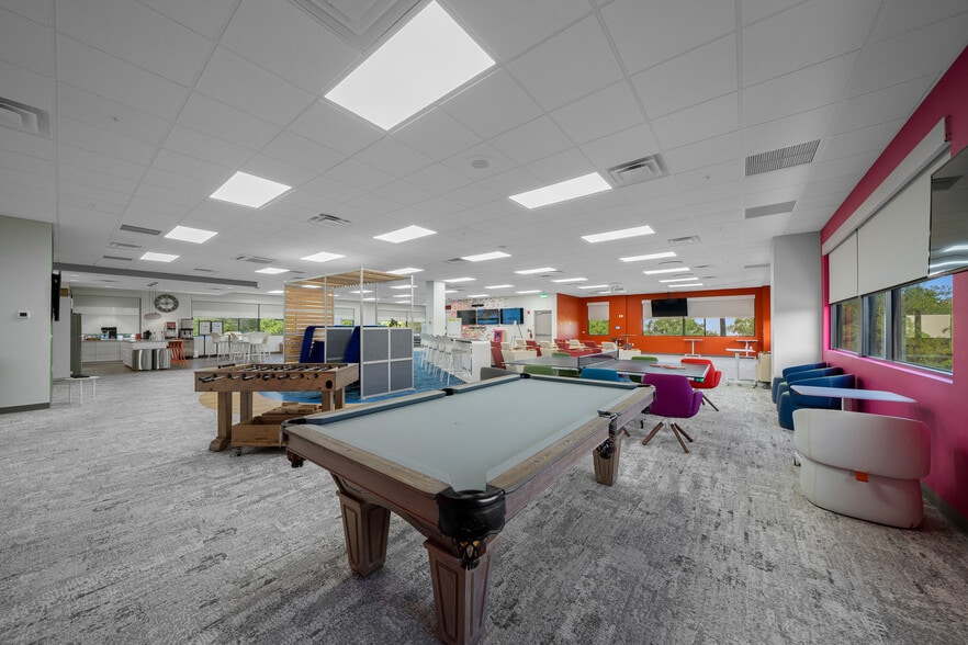 1930 SW 38th Ave, Ocala, FL for lease - Interior Photo - Image 3 of 41