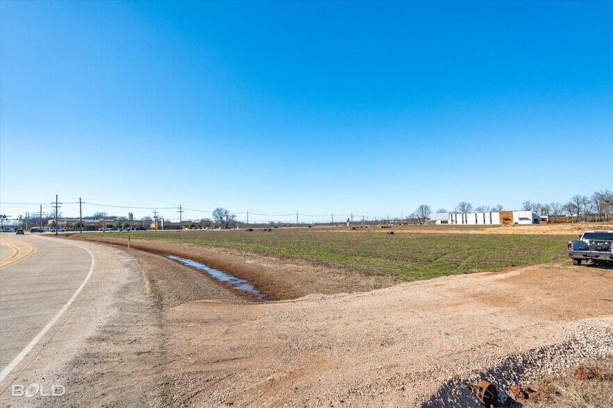 1756 Swan Lake rd, Bossier City, LA à vendre - Photo du bâtiment - Image 3 de 22