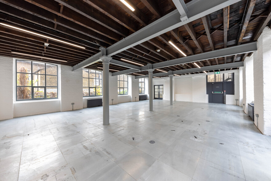 Perren St, London for lease - Interior Photo - Image 2 of 5