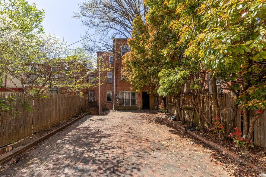 228 E Capitol St NE, Washington, DC for sale - Building Photo - Image 3 of 28