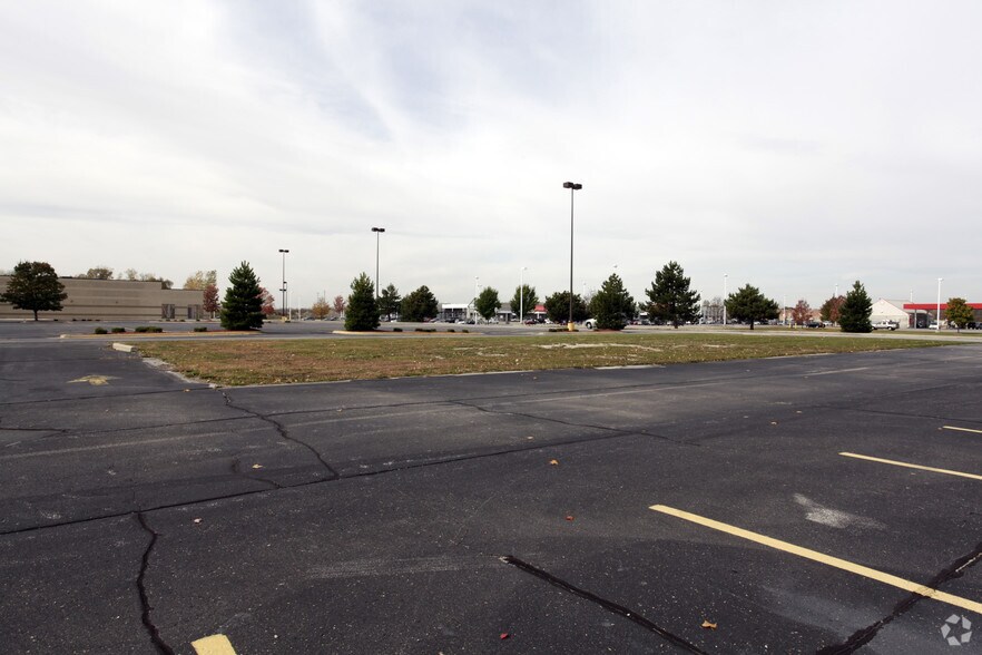 4605 24th Ave, Fort Gratiot, MI à vendre - Photo du bâtiment - Image 2 de 3