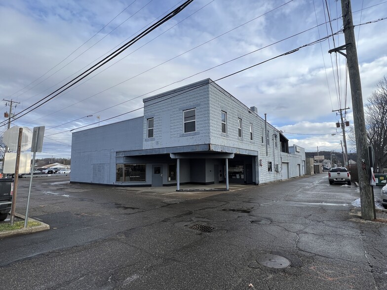 145 1st Dr NE, New Philadelphia, OH for lease - Building Photo - Image 1 of 28