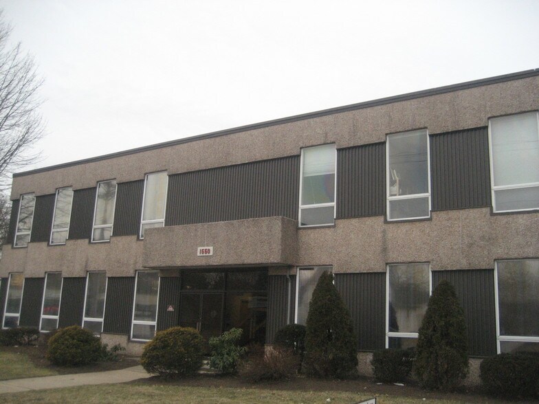 1550 Park Ave, South Plainfield, NJ for lease - Primary Photo - Image 1 of 8