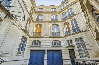 1 Rue François Ier, Paris for lease Building Photo- Image 1 of 8