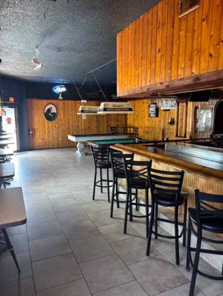 327 N Dixie Hwy, Lake Worth, FL à louer - Photo intérieure - Image 3 de 5