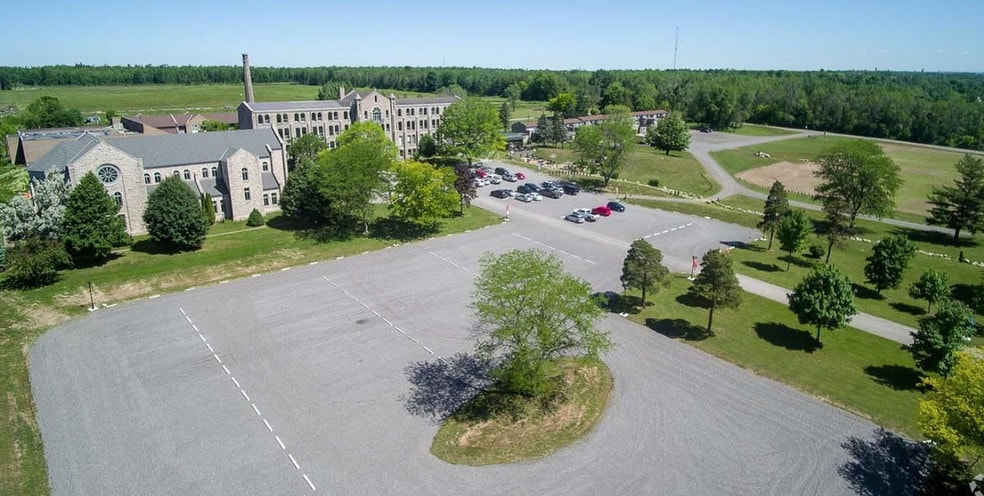 1120 2 County Rd E, Elizabethtown-Kitley, ON à vendre - Photo principale - Image 1 de 1