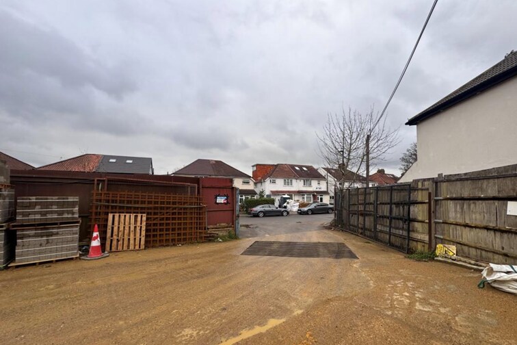 236A Heston Rd, Hounslow à vendre Photo principale- Image 1 de 4