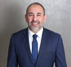 Yan Khamish
