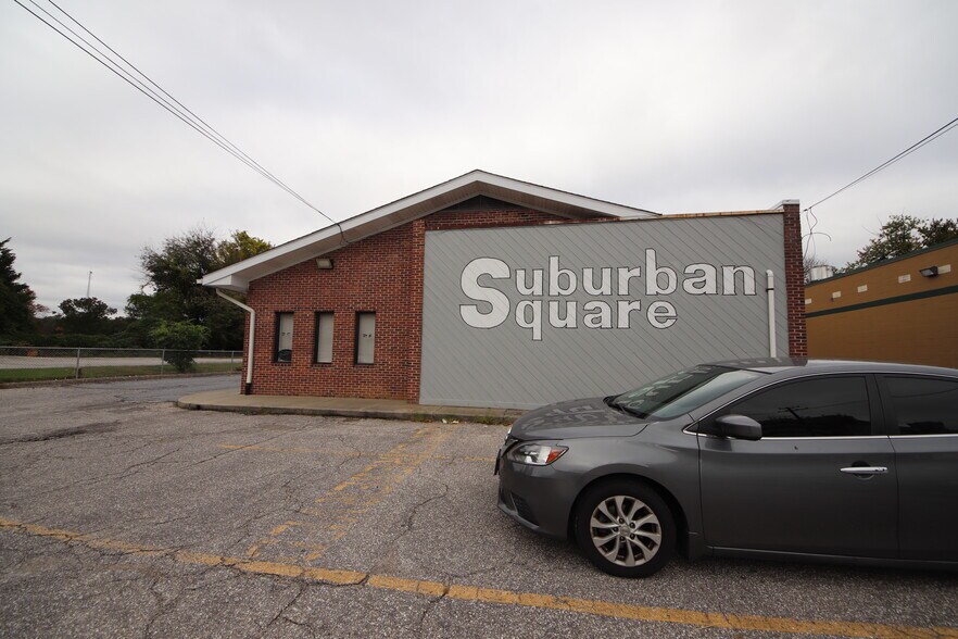 623-631 Reisterstown Rd, Pikesville, MD à louer - Photo du bâtiment - Image 1 de 11