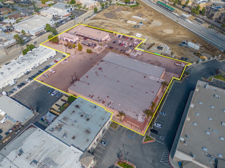 500 S Vermont Ave, Glendora, CA à vendre - Aérien - Image 2 de 6