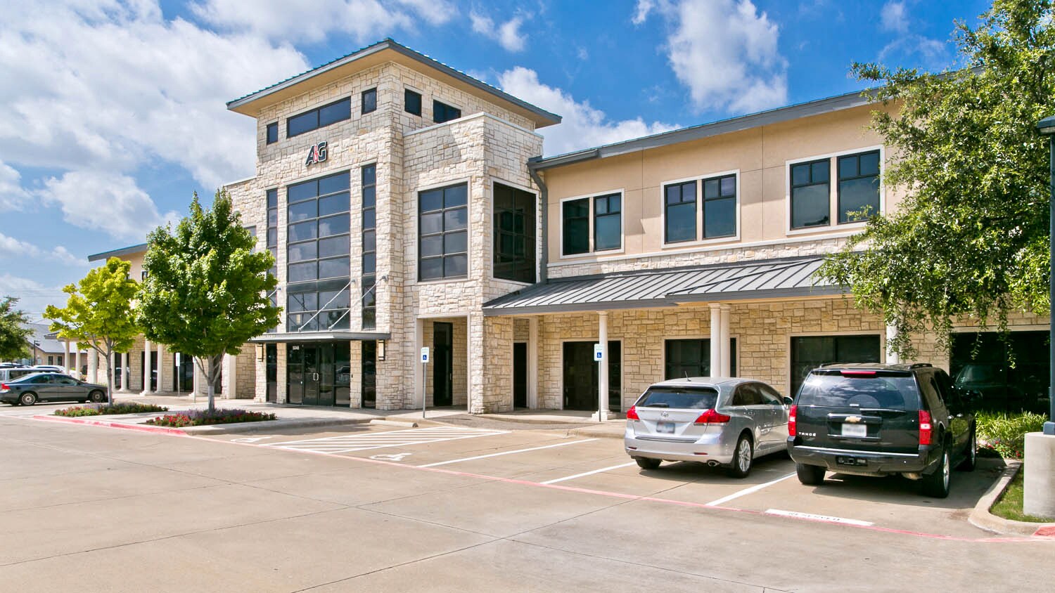 5048 Tennyson Pky, Plano, TX à louer Photo principale- Image 1 de 20