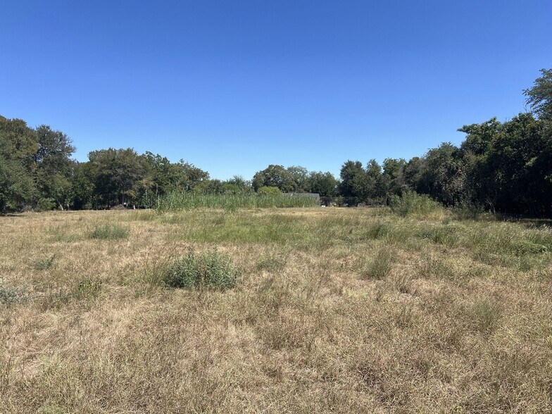 415 North Hickory Ave, New Braunfels, TX à vendre - Autre - Image 3 de 4