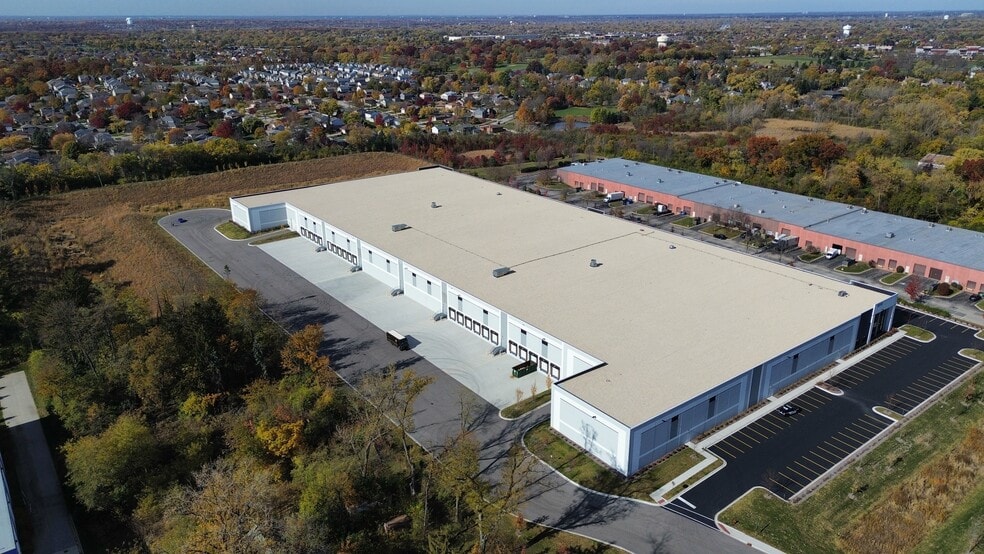 8110-8118 Lemont Rd, Woodridge, IL for lease - Building Photo - Image 3 of 7