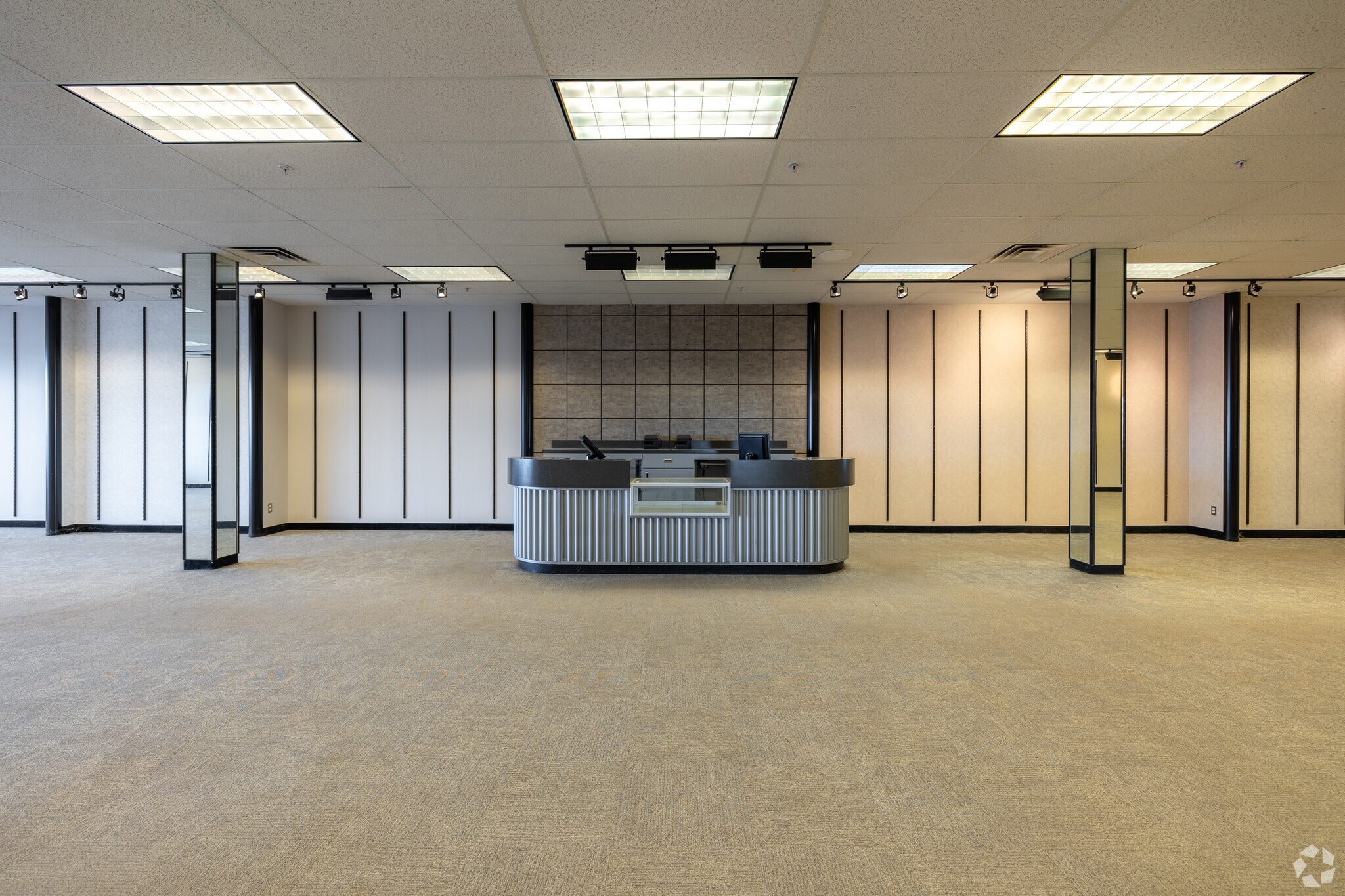 1350 W Main St, Sterling, CO for lease Interior Photo- Image 1 of 5