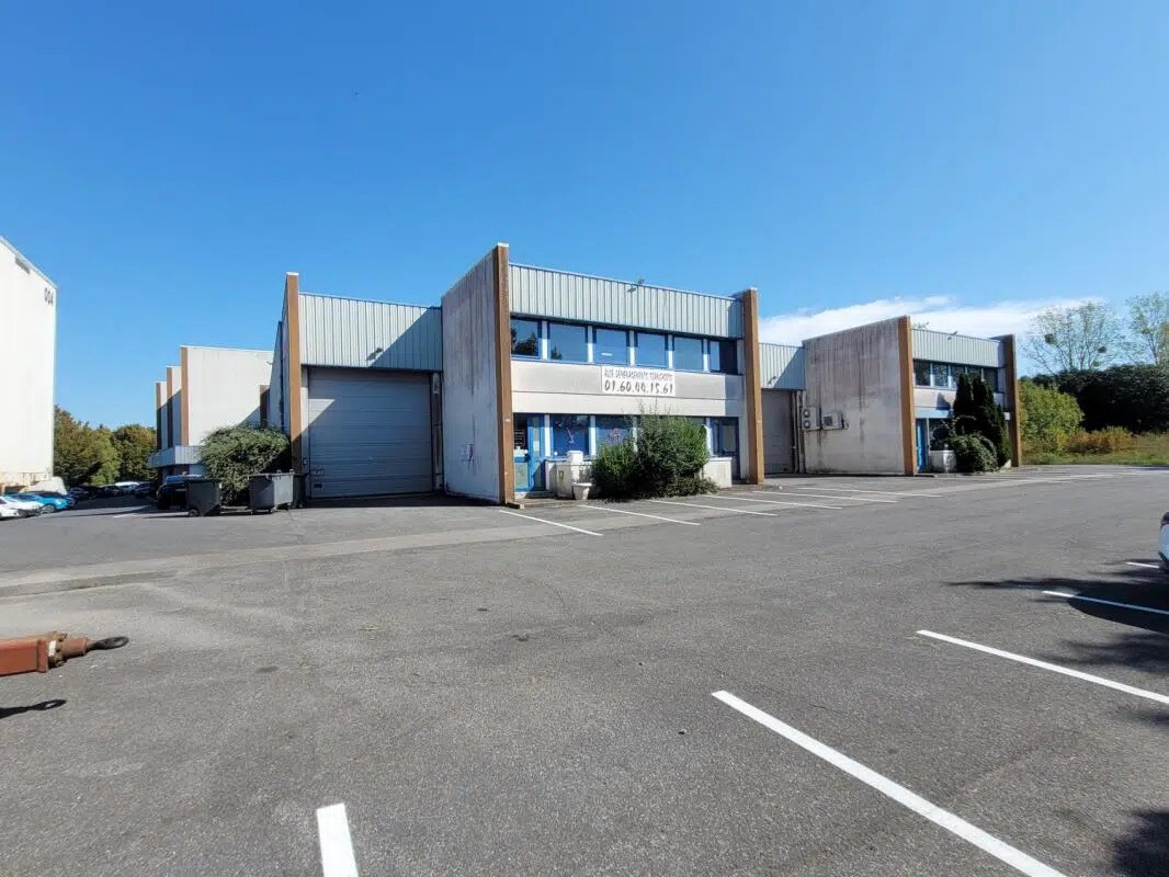 Industrial in Mareuil-lès-Meaux for lease Building Photo- Image 1 of 10