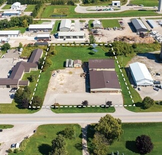 Plus de détails pour 155 Huron Rd, Mitchell, ON - Industriel à vendre