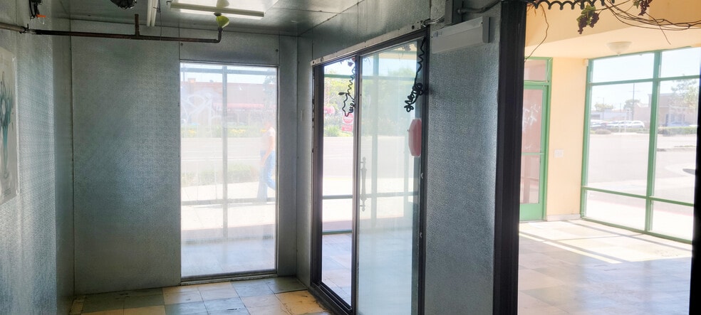 12831-12861 Hawthorne Blvd, Hawthorne, CA for lease - Building Photo - Image 3 of 7