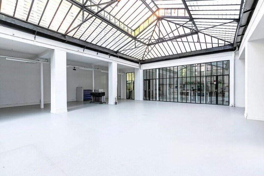 Bureau dans Paris à vendre - Photo du bâtiment - Image 2 de 10