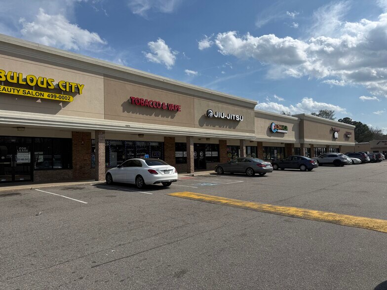 420-448 Newtown Rd, Virginia Beach, VA à louer - Photo du bâtiment - Image 3 de 6
