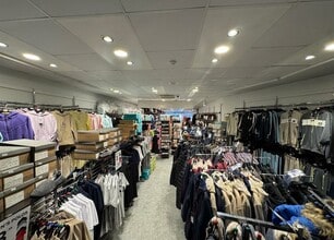 31 Bridge St, Haverfordwest for lease Interior Photo- Image 2 of 5