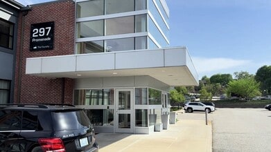 235 Promenade St, Providence, RI à louer - Vidéo sur l’inscription commerciale