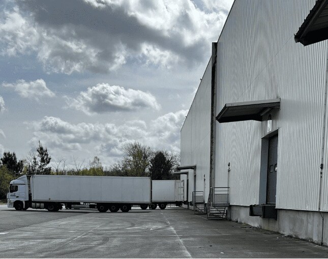 Industrial in Cestas for lease Building Photo- Image 1 of 4