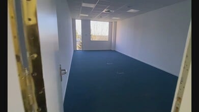 Calle Rozabella, 6, Las Rozas de Madrid, Madrid for lease - Commercial Listing Video 